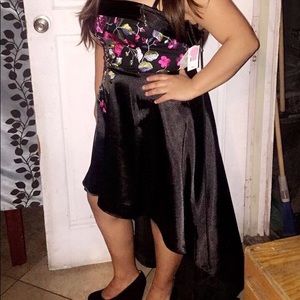 Cute black prom dress